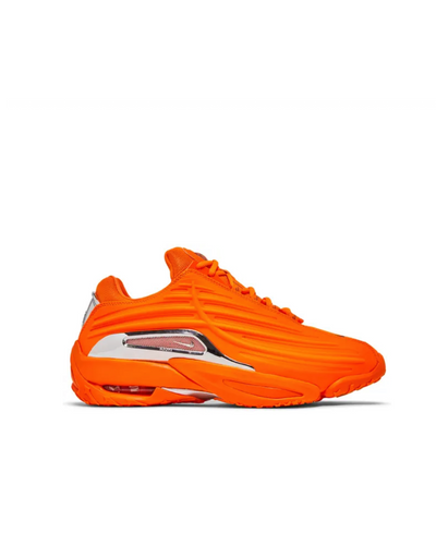 Hot Step Sneaker